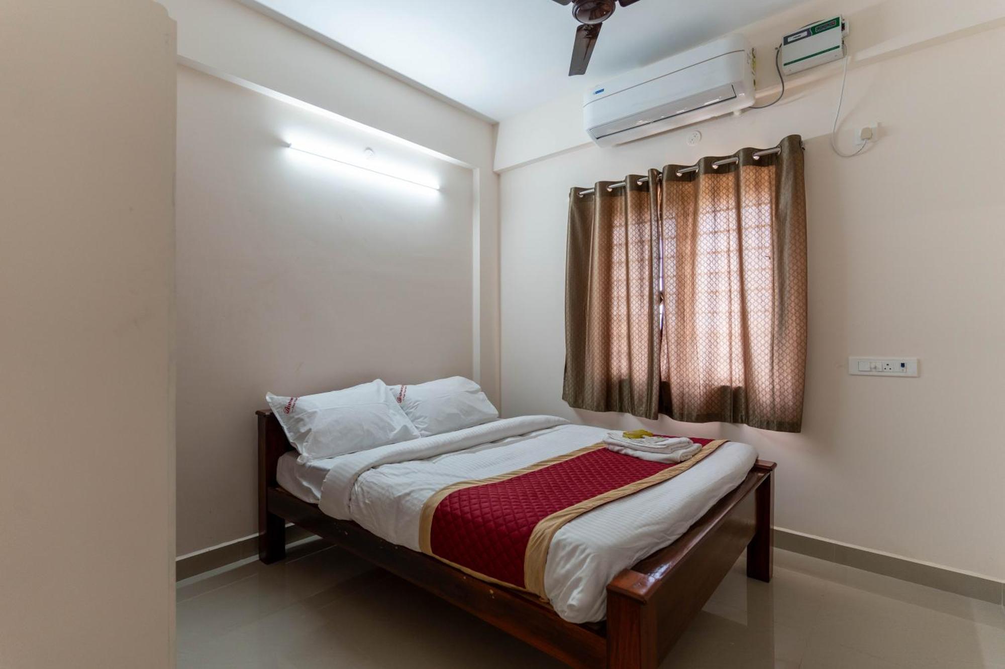 Aishwaryam Service Apartment Chennai Ngoại thất bức ảnh