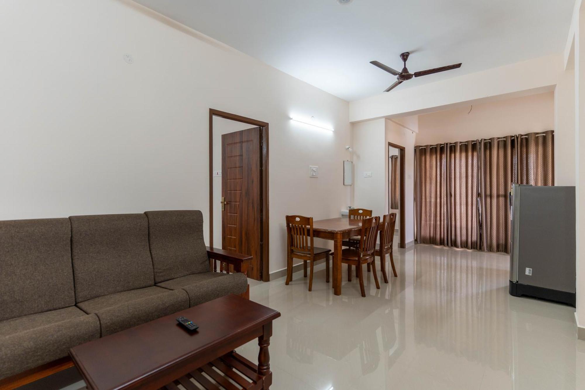 Aishwaryam Service Apartment Chennai Ngoại thất bức ảnh