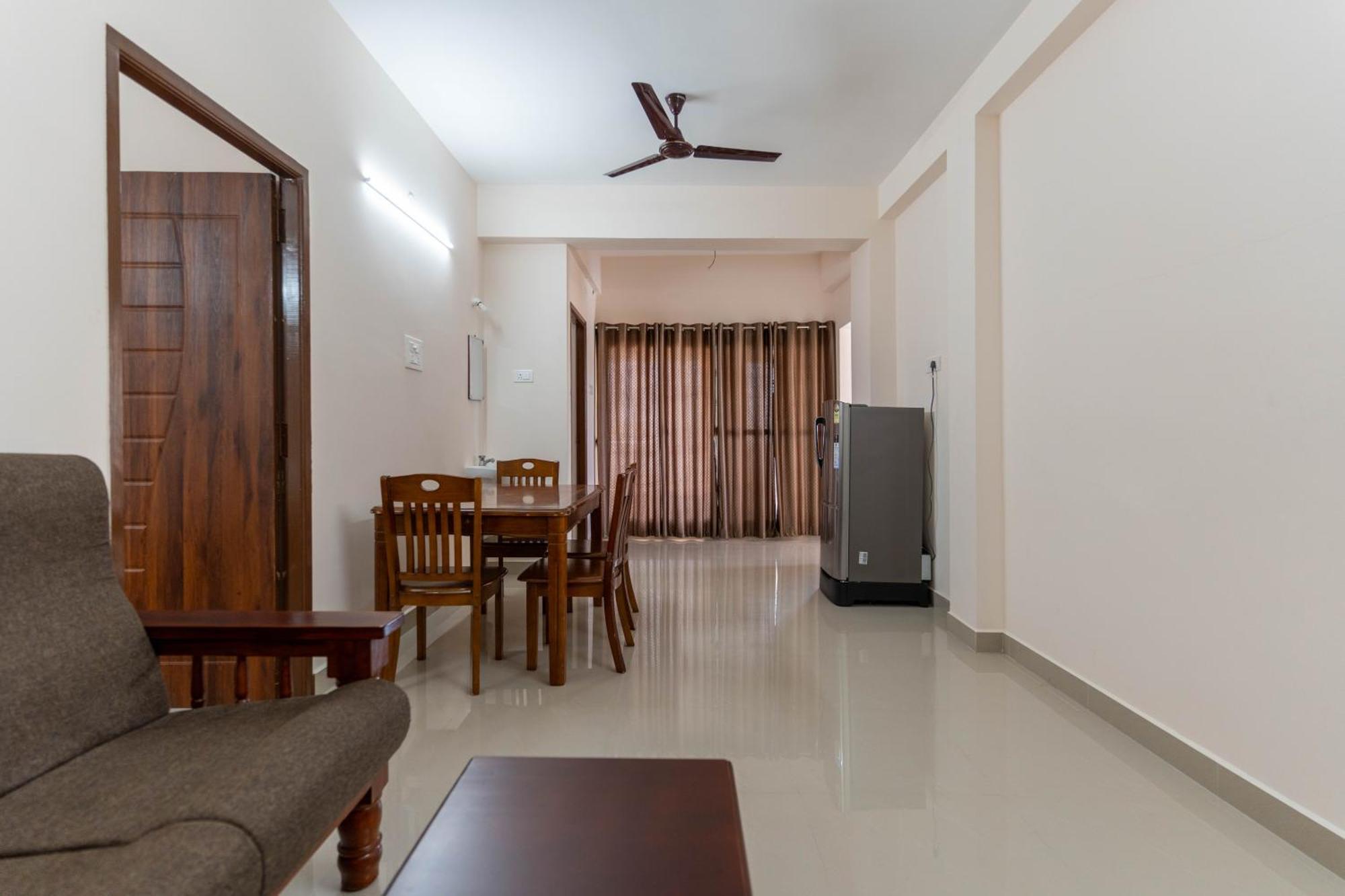 Aishwaryam Service Apartment Chennai Ngoại thất bức ảnh