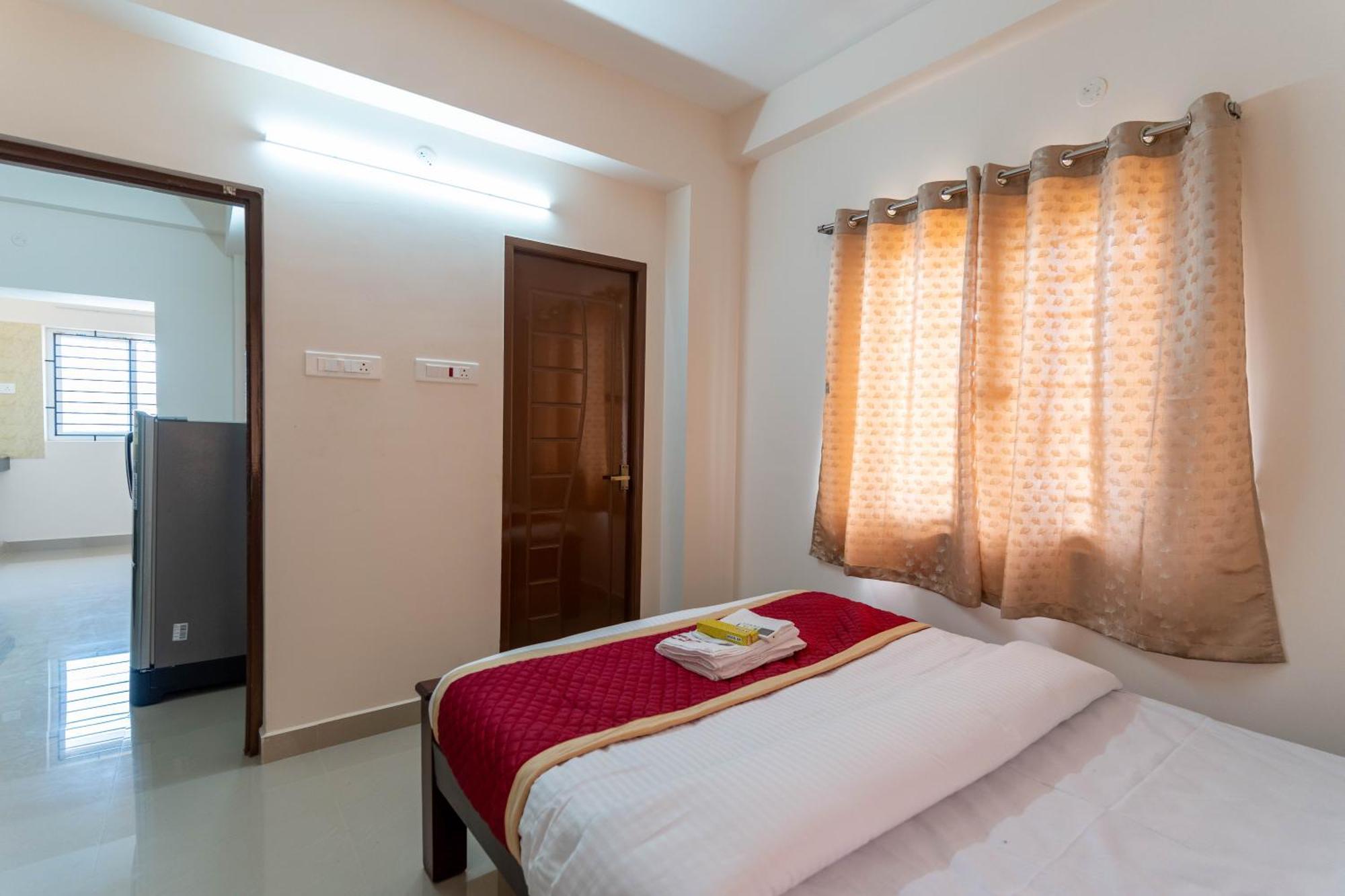 Aishwaryam Service Apartment Chennai Ngoại thất bức ảnh