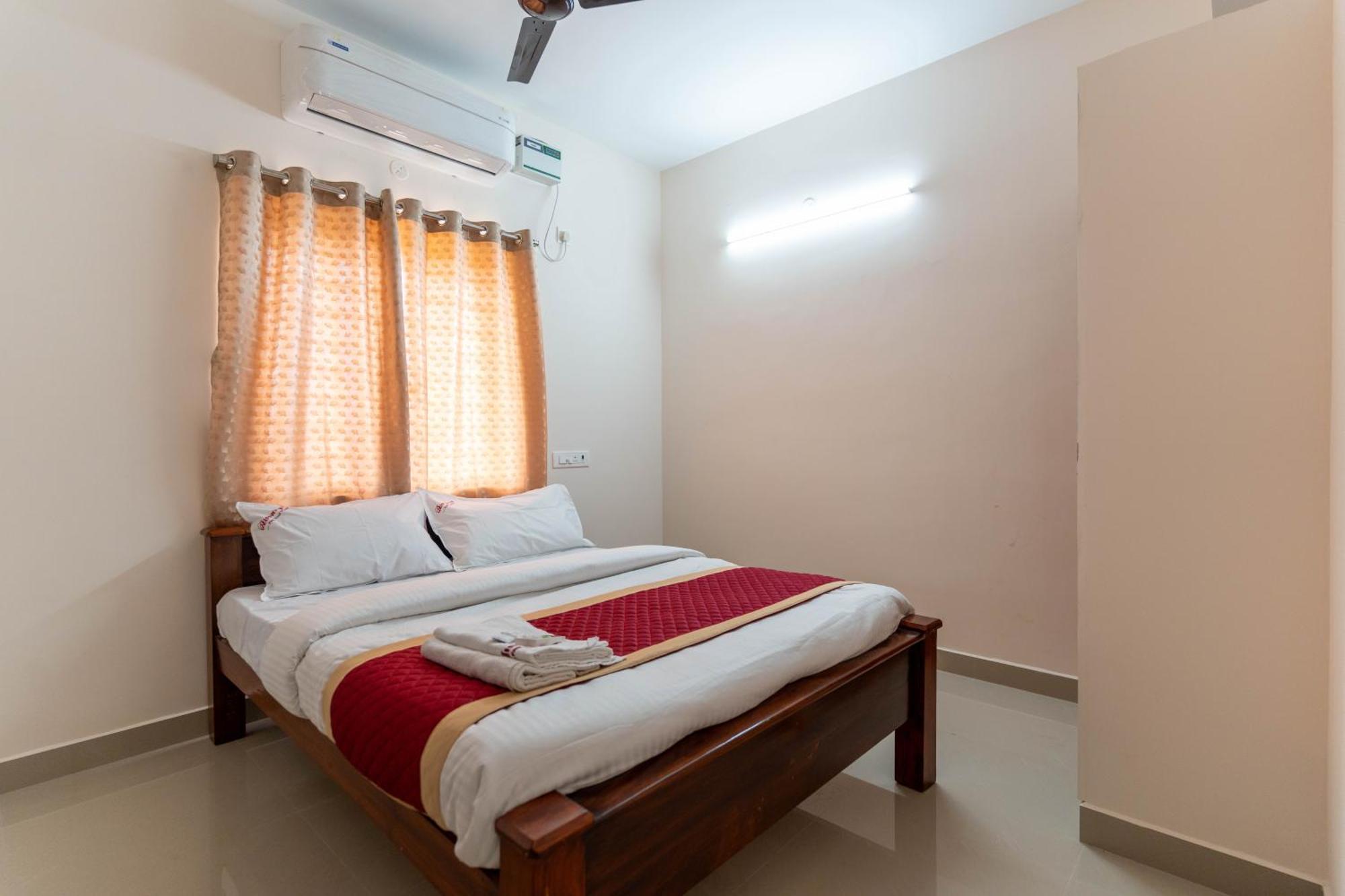 Aishwaryam Service Apartment Chennai Ngoại thất bức ảnh