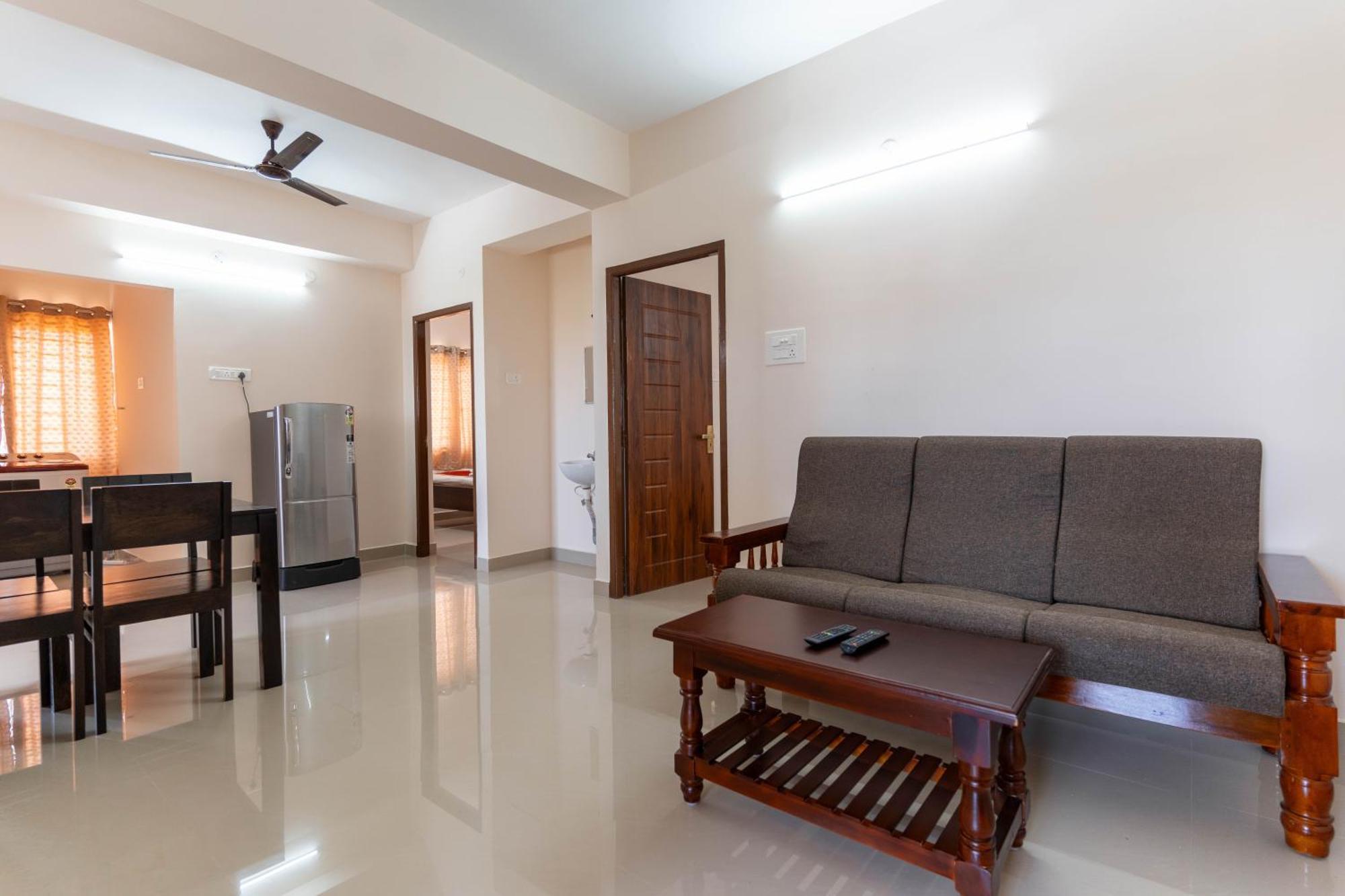 Aishwaryam Service Apartment Chennai Ngoại thất bức ảnh