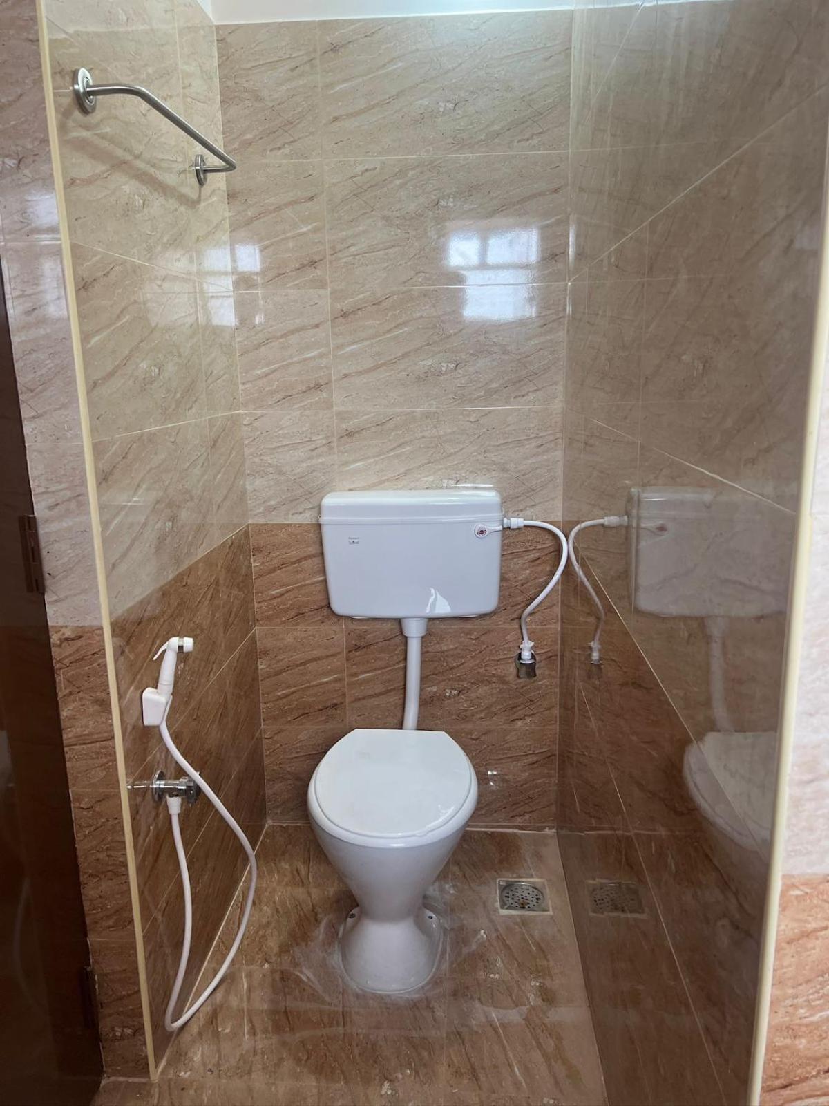 Aishwaryam Service Apartment Chennai Ngoại thất bức ảnh