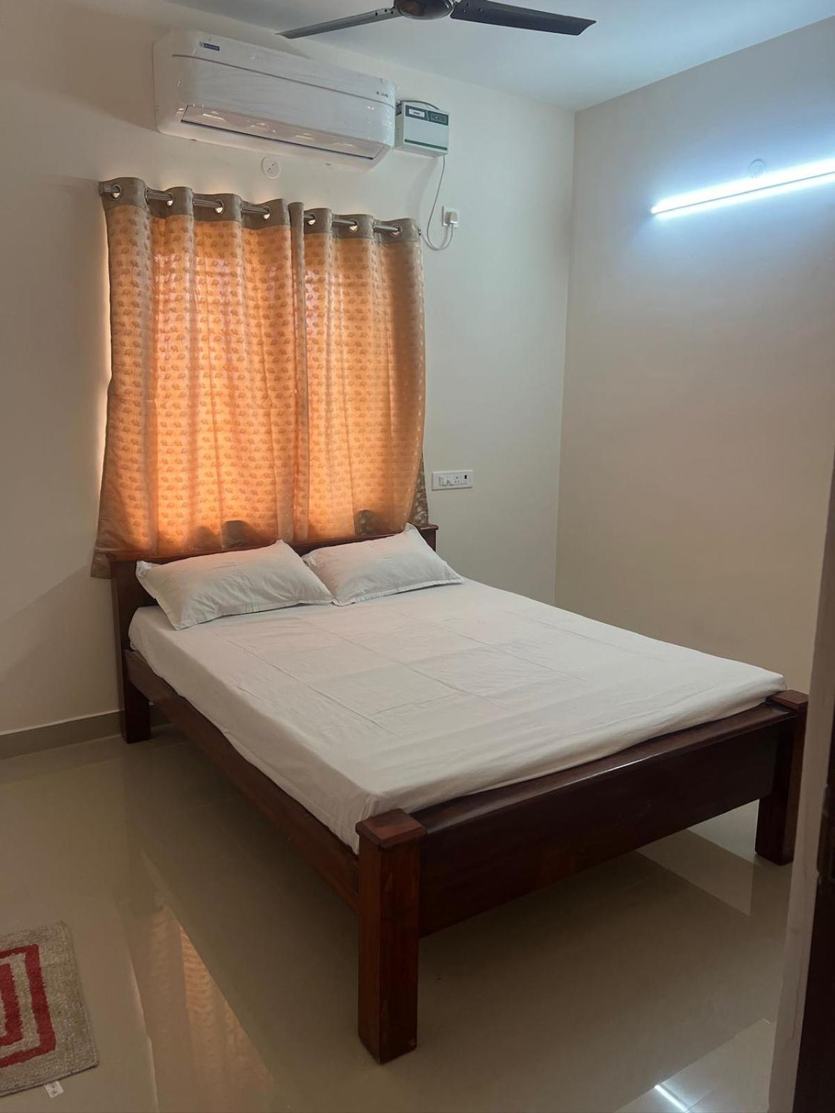 Aishwaryam Service Apartment Chennai Ngoại thất bức ảnh