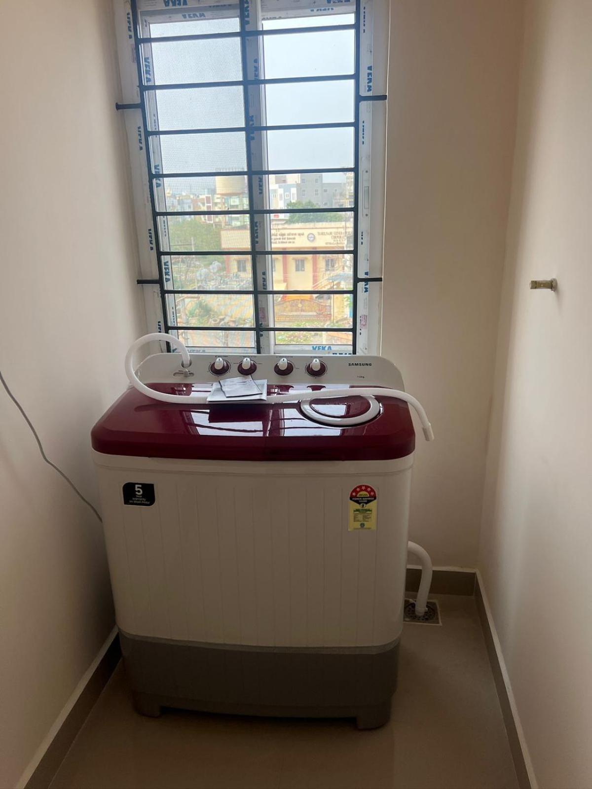 Aishwaryam Service Apartment Chennai Ngoại thất bức ảnh